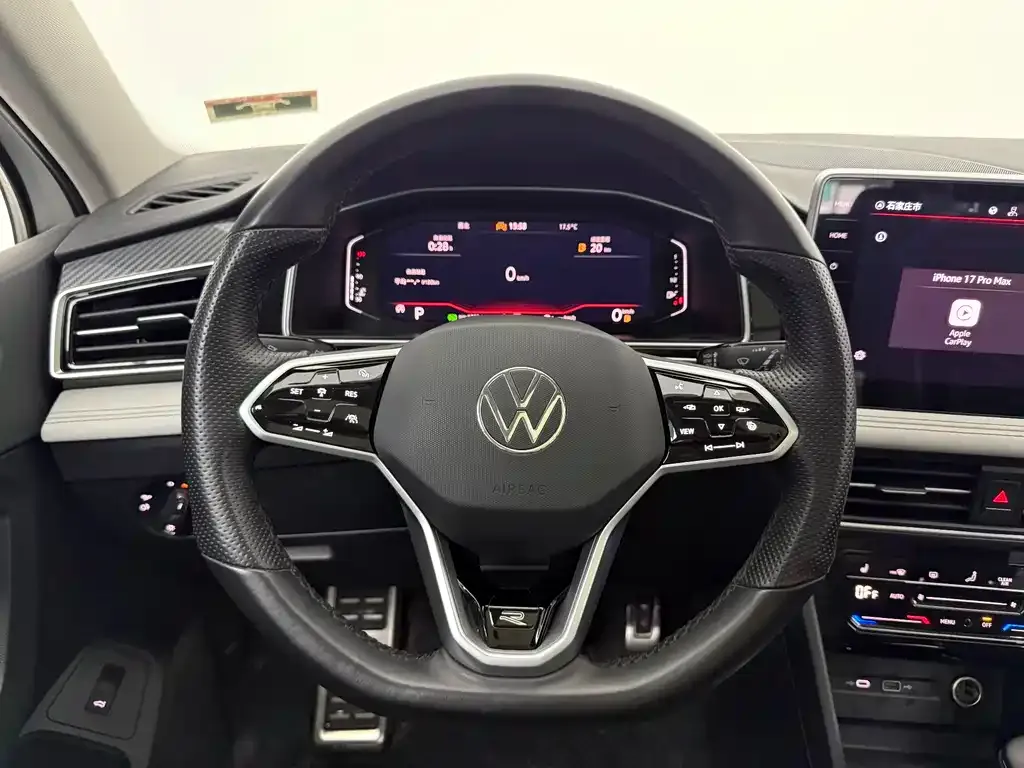 Volkswagen Tiguan L — фото 7