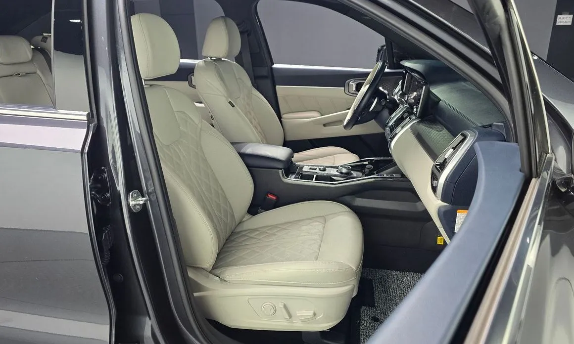 Kia Sorento — фото 9