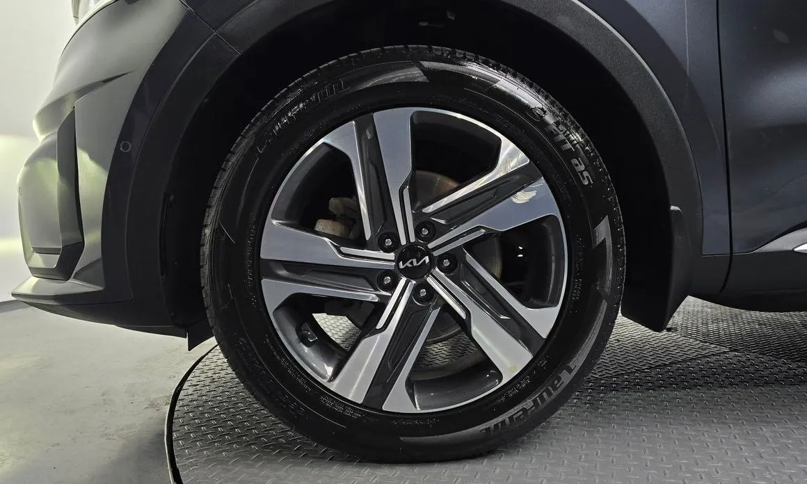 Kia Sorento — фото 6