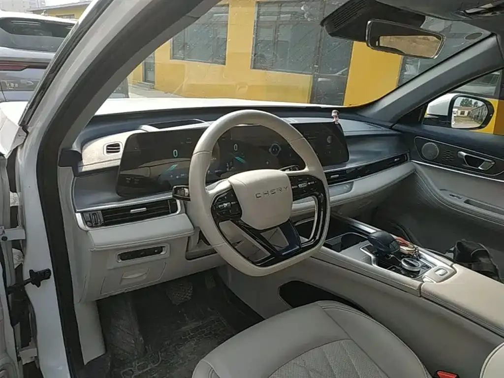 Chery Tiggo 8 PRO NEV — фото 5