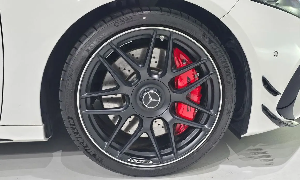 Mercedes-Benz A-Class — фото 10