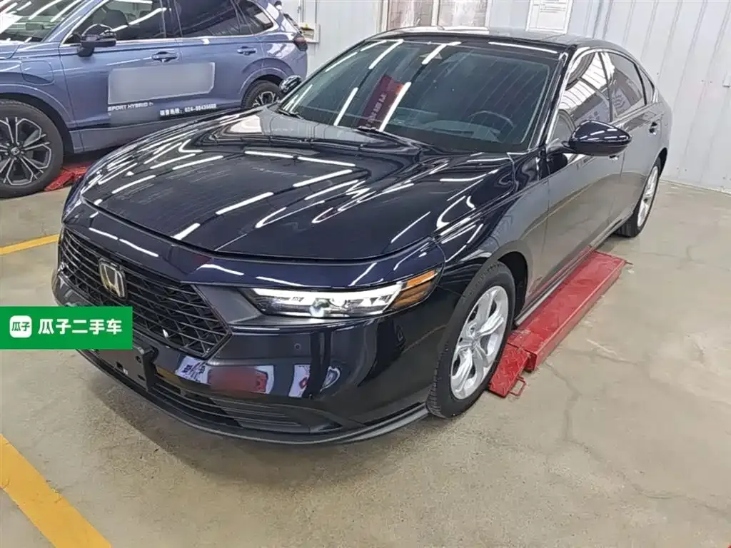 Honda Accord — фото 1