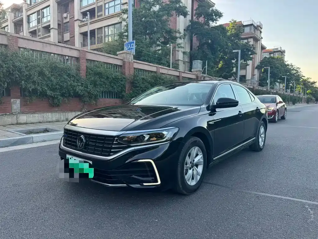 Volkswagen 帕萨特插电混动 — фото 1