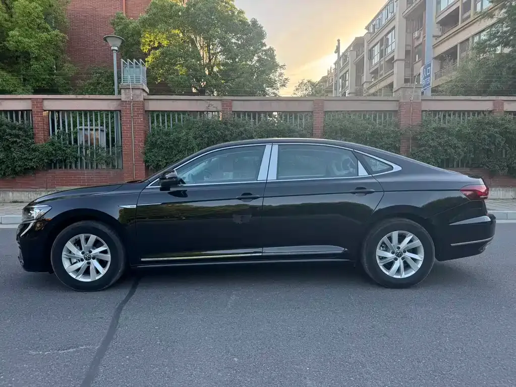 Volkswagen 帕萨特插电混动 — фото 9