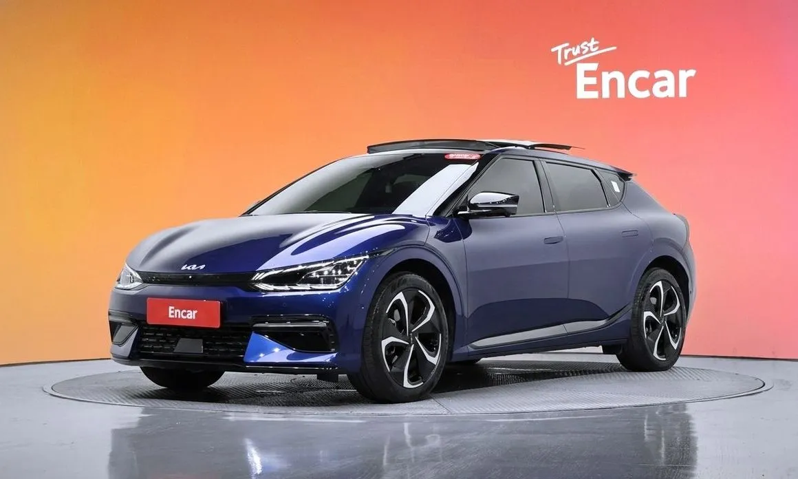 Kia EV6 — фото 1