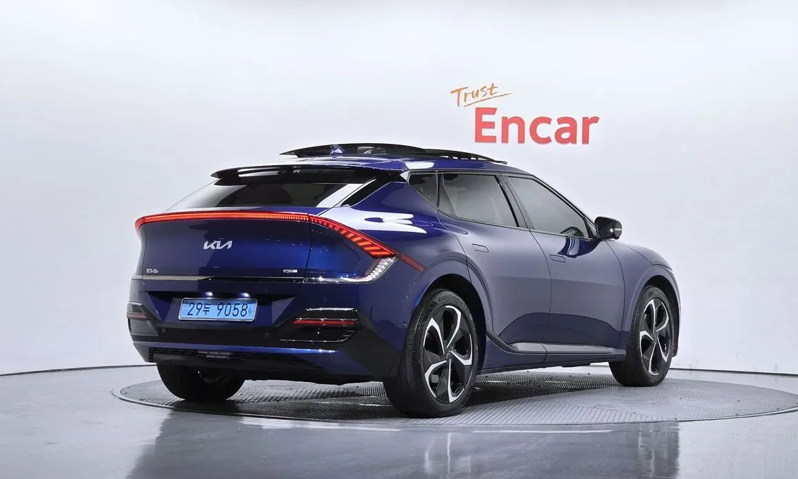 Kia EV6 — фото 4