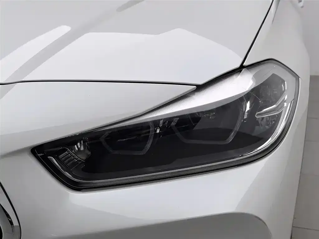 BMW X2 — фото 10