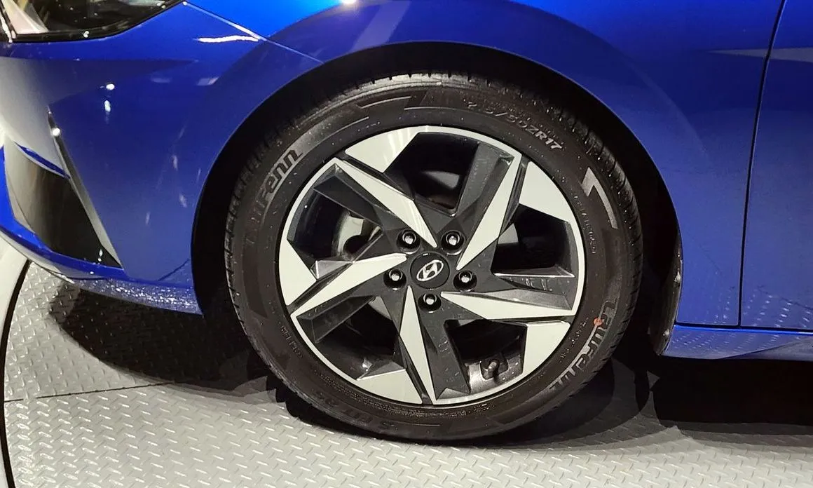 Hyundai AVANTE — фото 6