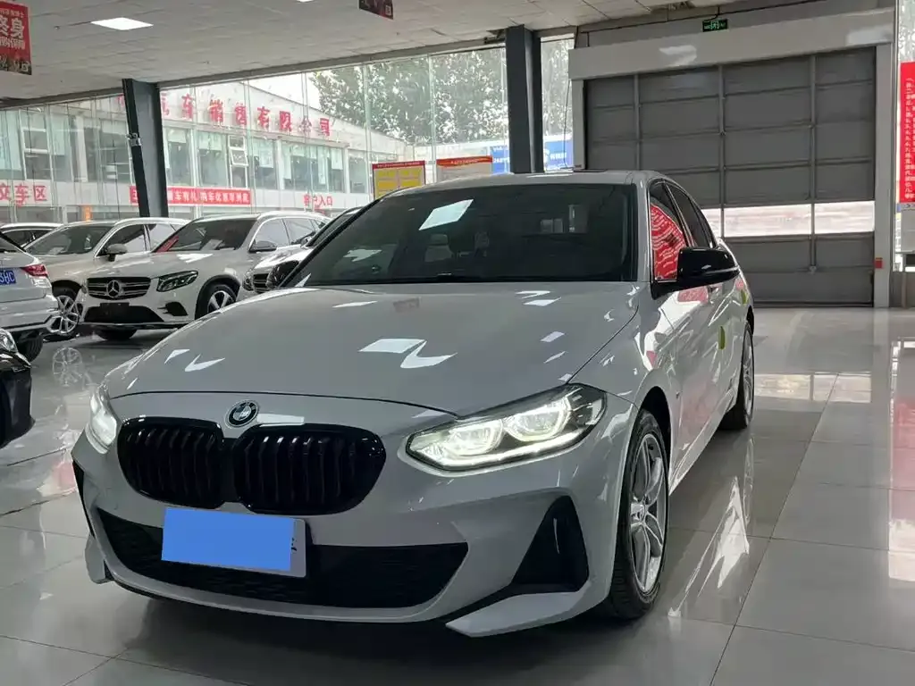 BMW 1 Series — фото 1