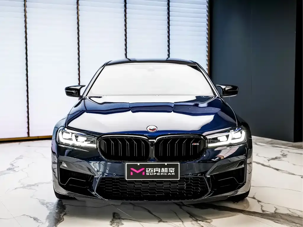 BMW M5 — фото 9
