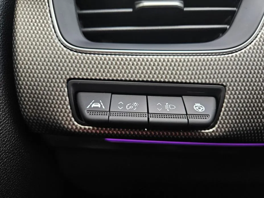 Renault Korea (Samsung) XM3 — фото 6