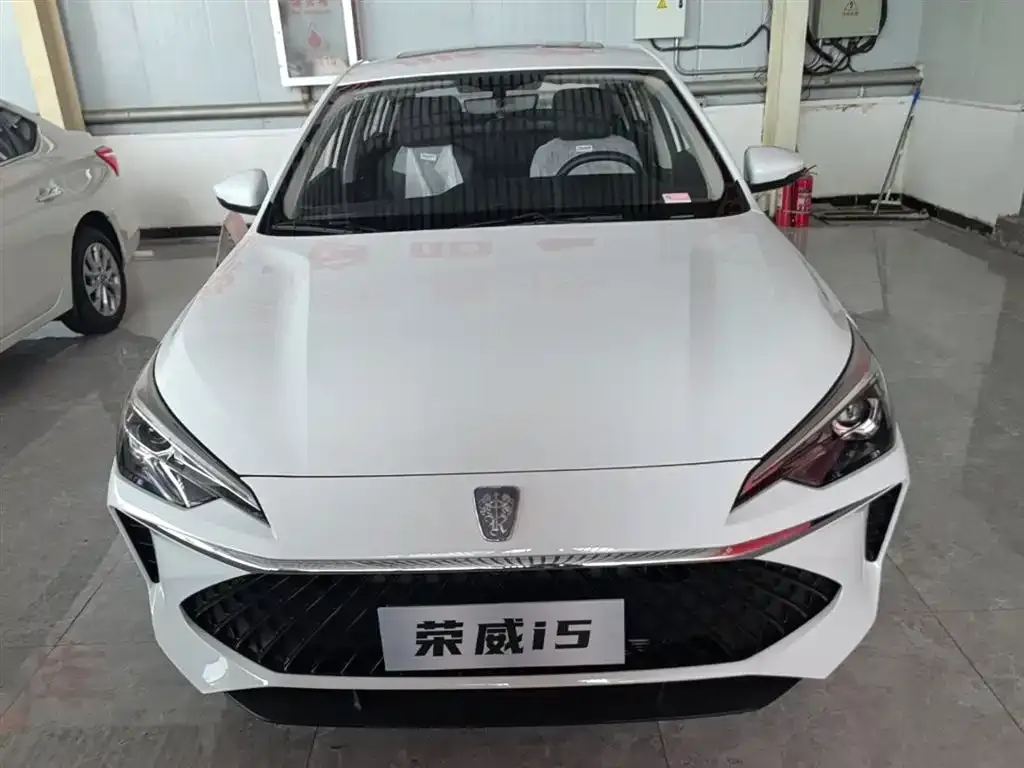 Roewe i5 — фото 2