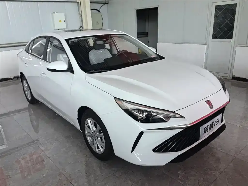 Roewe i5 — фото 3