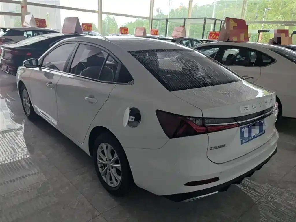 Roewe i5 — фото 10