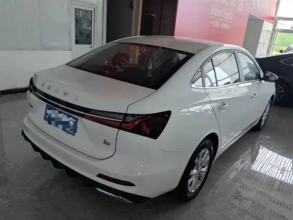 Roewe i5 — фото 5