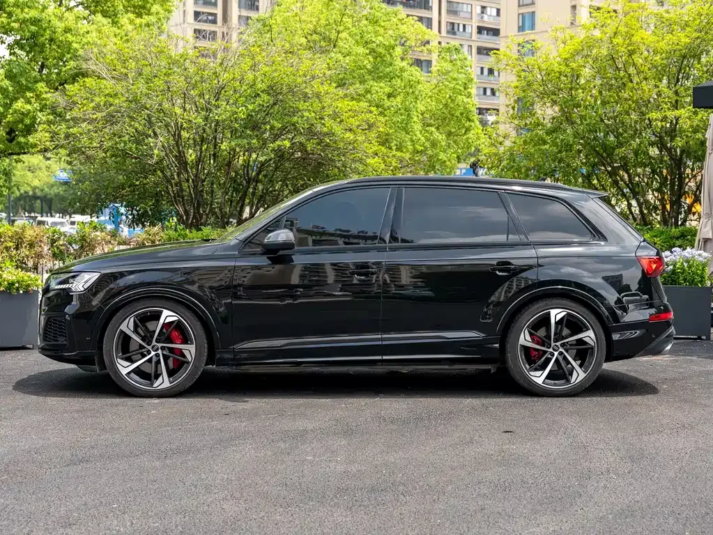 Audi SQ7 — фото 9
