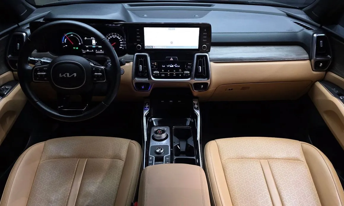 Kia Sorento — фото 9