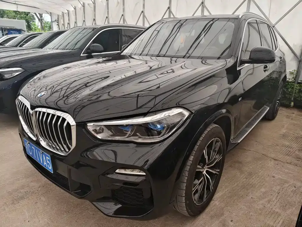BMW X5 (Import) — фото 1