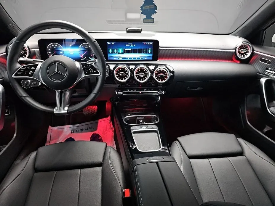 Mercedes-Benz A-Class — фото 7