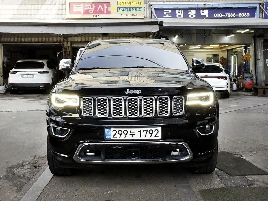 Jeep Cherokee — фото 1