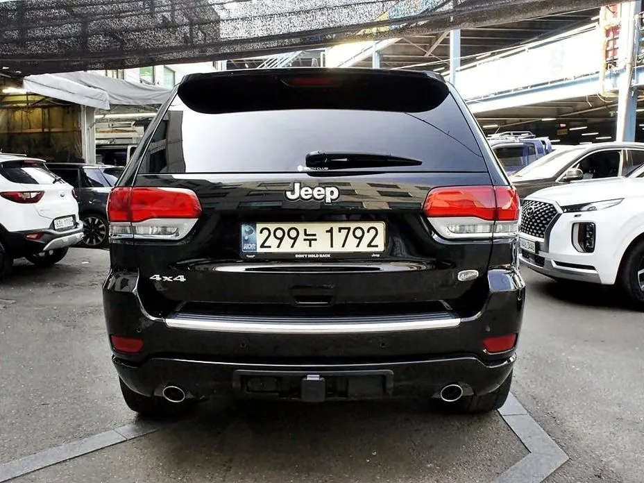 Jeep Cherokee — фото 4