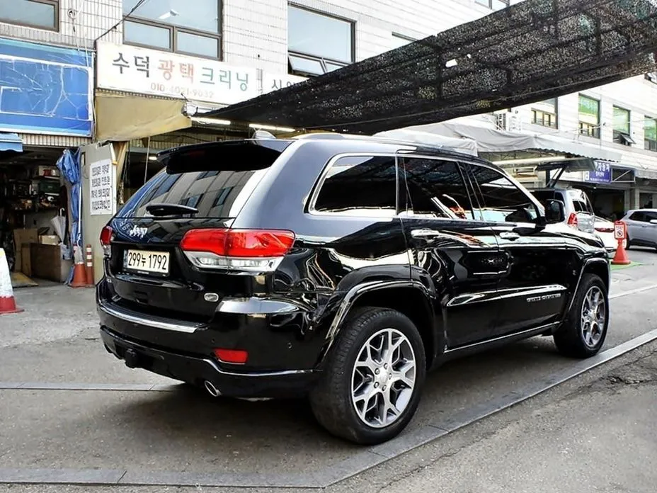 Jeep Cherokee — фото 3