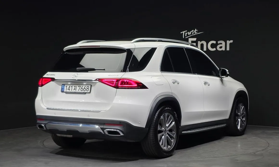 Mercedes-Benz GLE-Class — фото 4