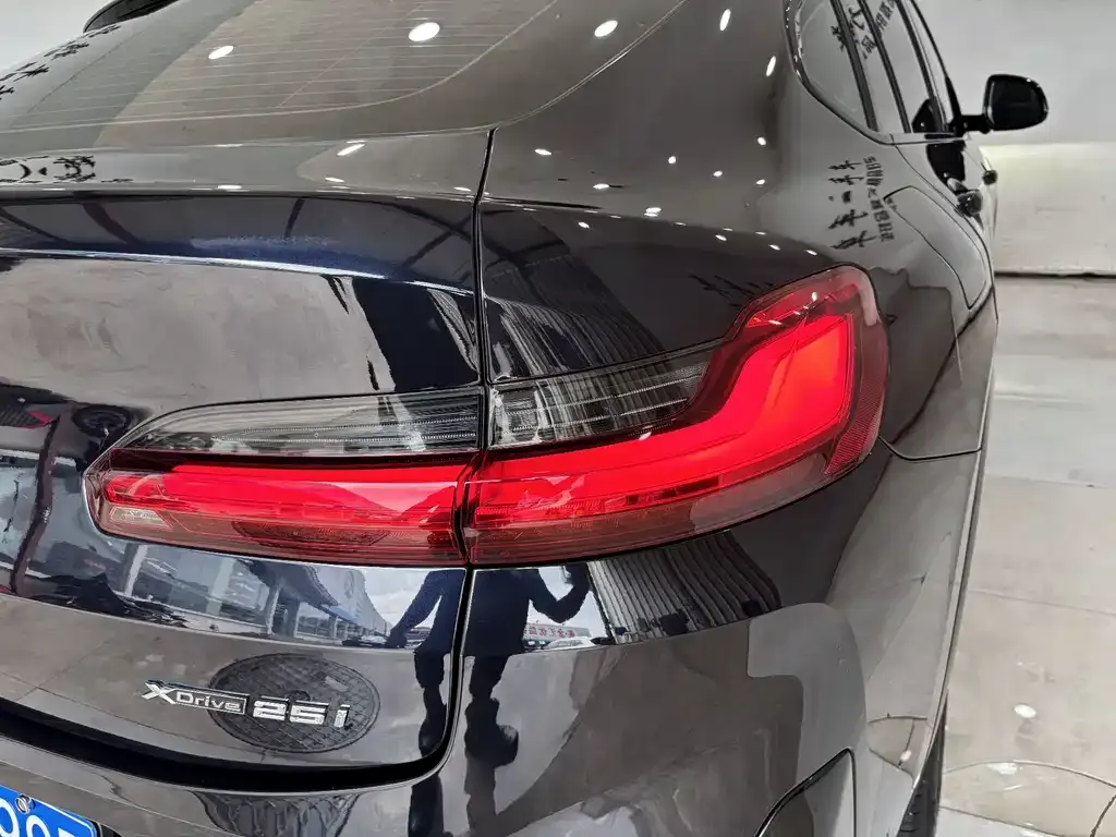 BMW X4 — фото 6