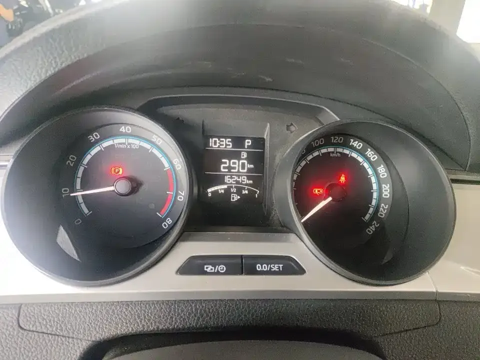Skoda Rapid — фото 6