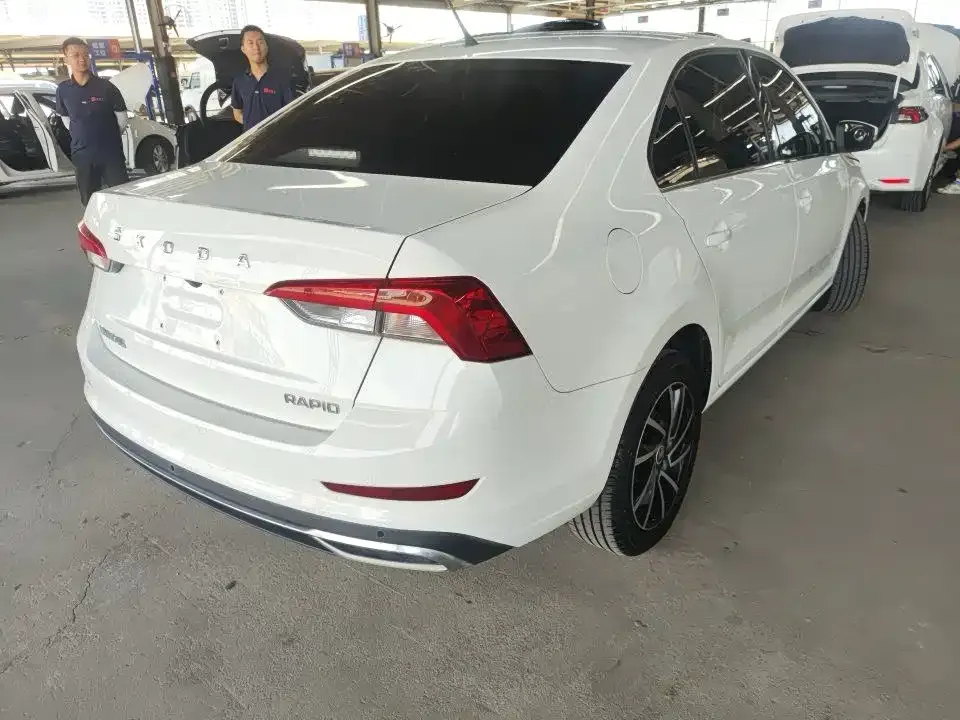 Skoda Rapid — фото 5