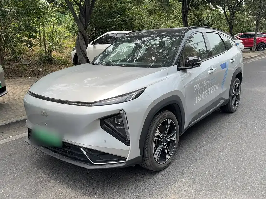 Geely Galaxy L7 — фото 1