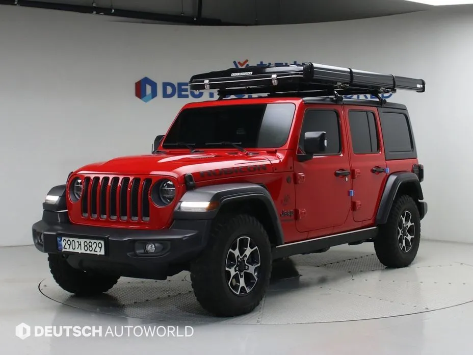 Jeep Wrangler — фото 1