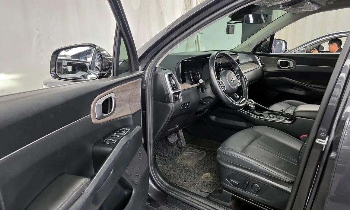 Kia Sorento — фото 6