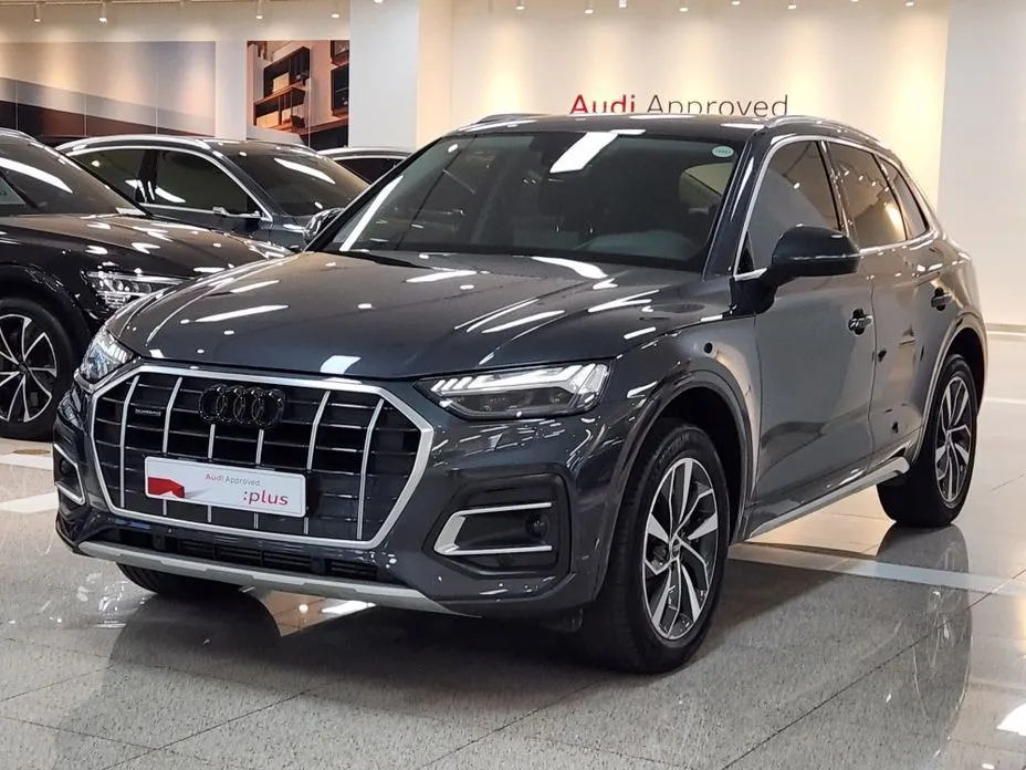 Audi Q5 — фото 1