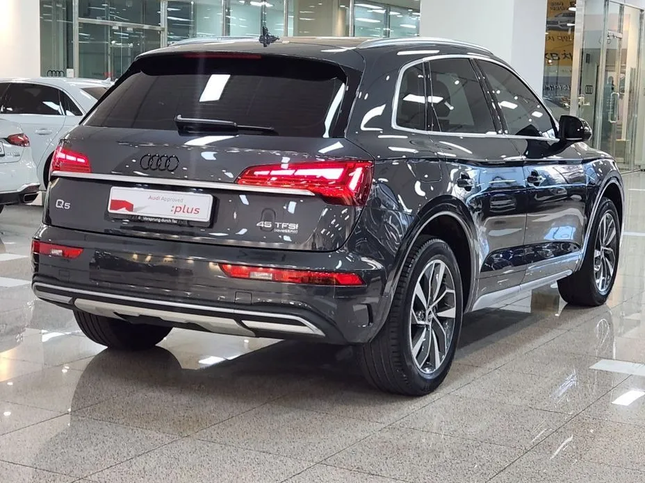 Audi Q5 — фото 10