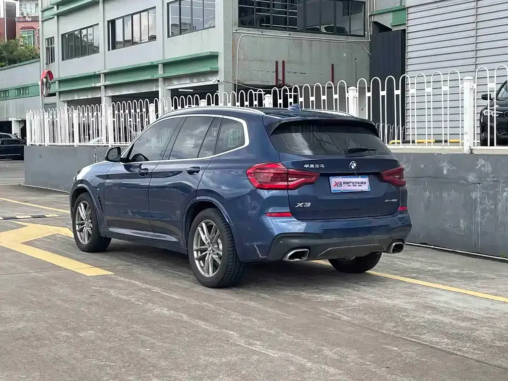 BMW X3 — фото 10
