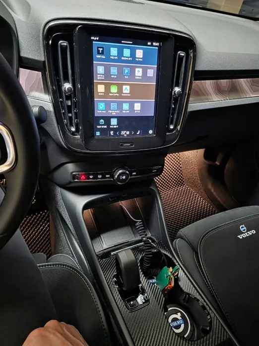 Volvo C40 — фото 1