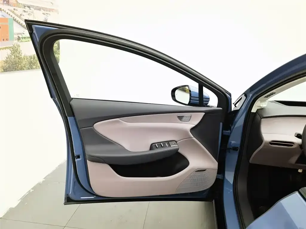 Hongqi Tiangong 05 — фото 10