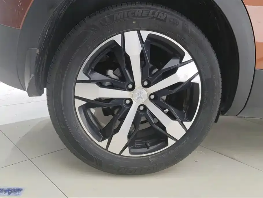 Peugeot 4008 — фото 10