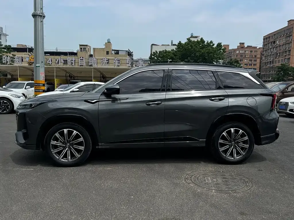 Changan CS75 PLUS — фото 3