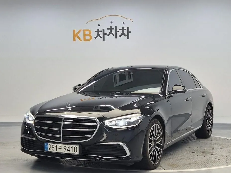 Mercedes-Benz S-Class — фото 1