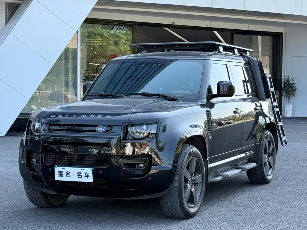 Land Rover Defender — фото 1