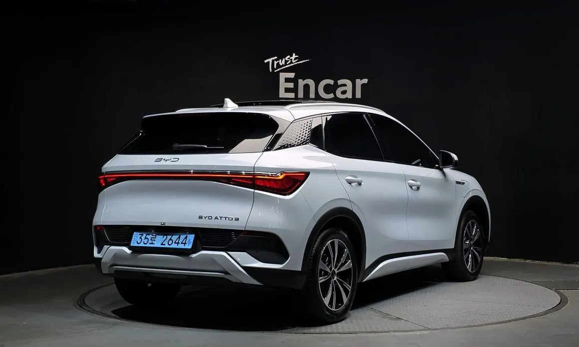 BYD Atto 3 — фото 10