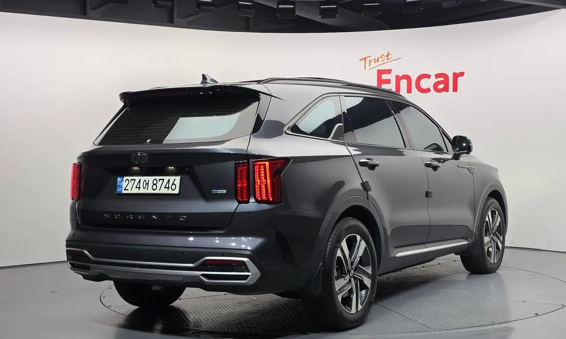 Kia Sorento — фото 6