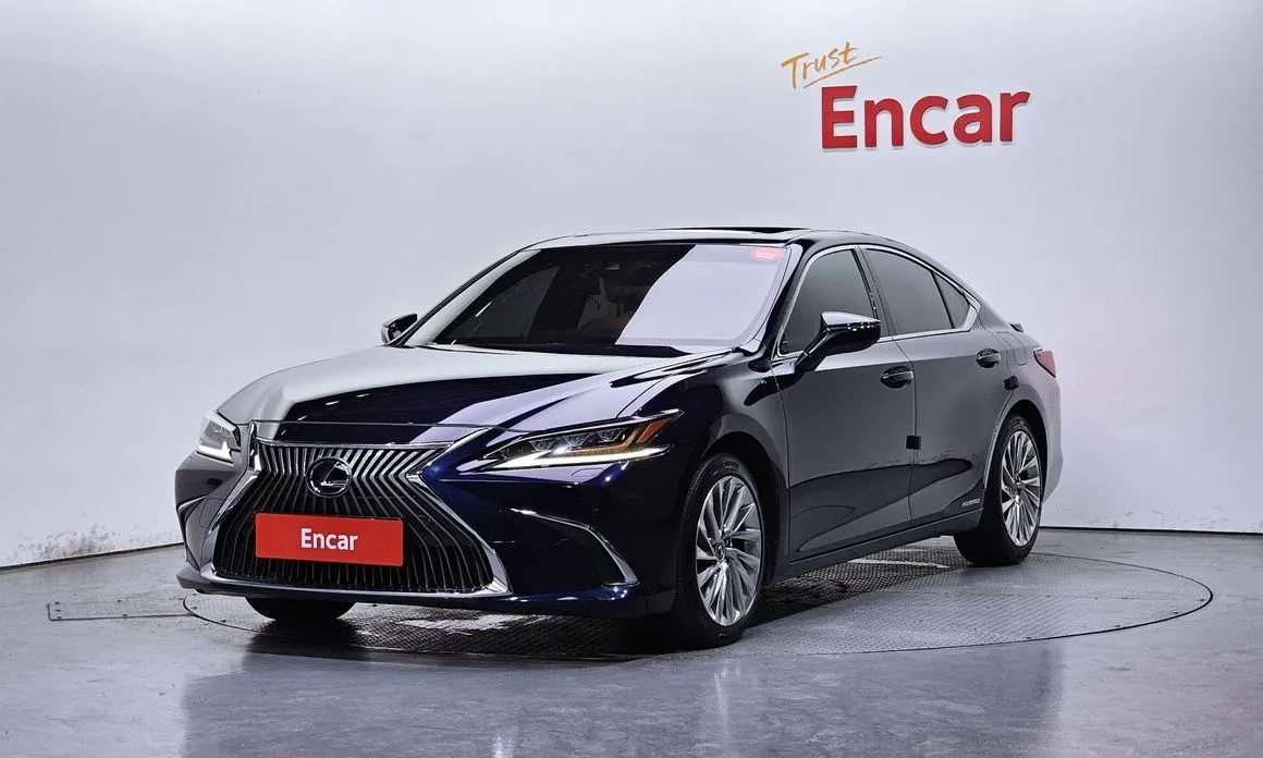 Lexus ES — фото 1