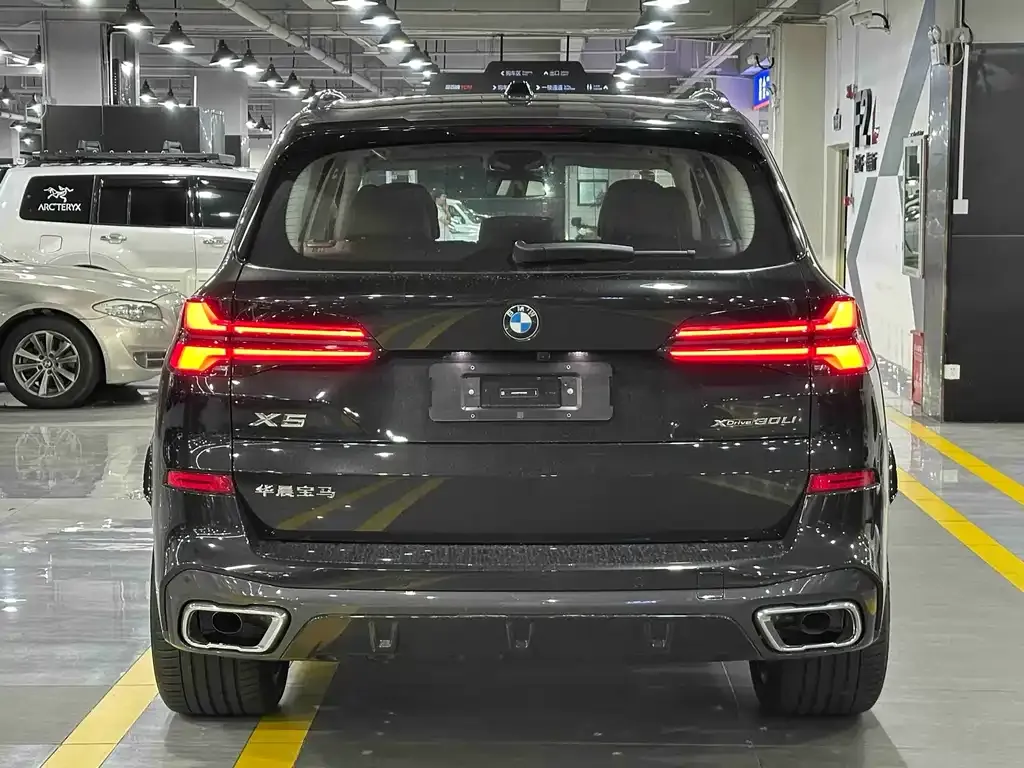 BMW X5 — фото 5