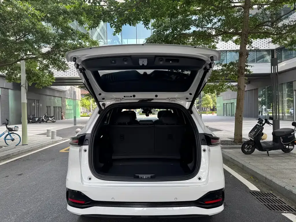 Changan CS75 PLUS — фото 9