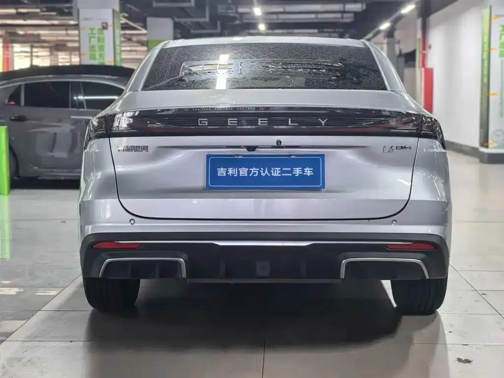 Geely Galaxy L6 — фото 3