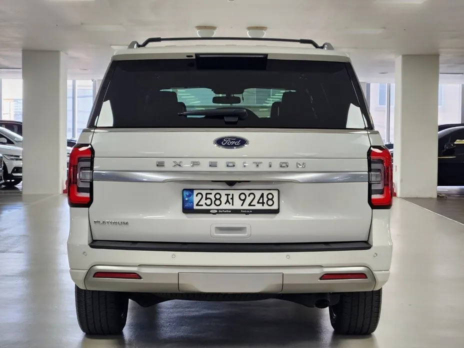Ford Expedition — фото 6
