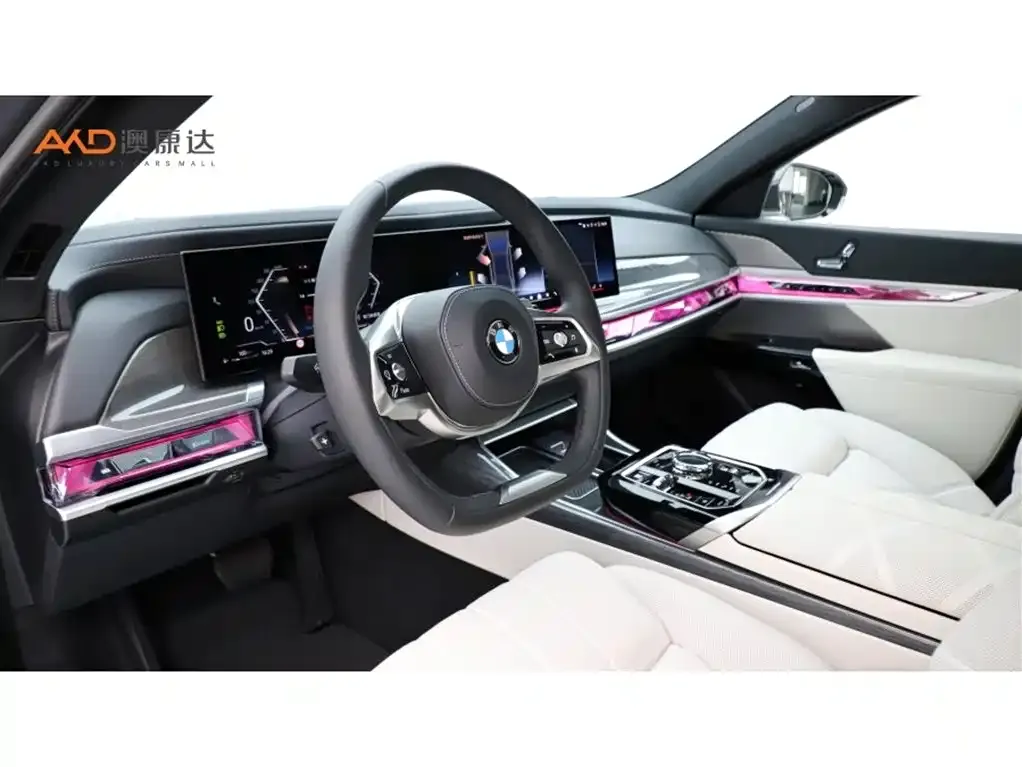 BMW 7 Series — фото 9